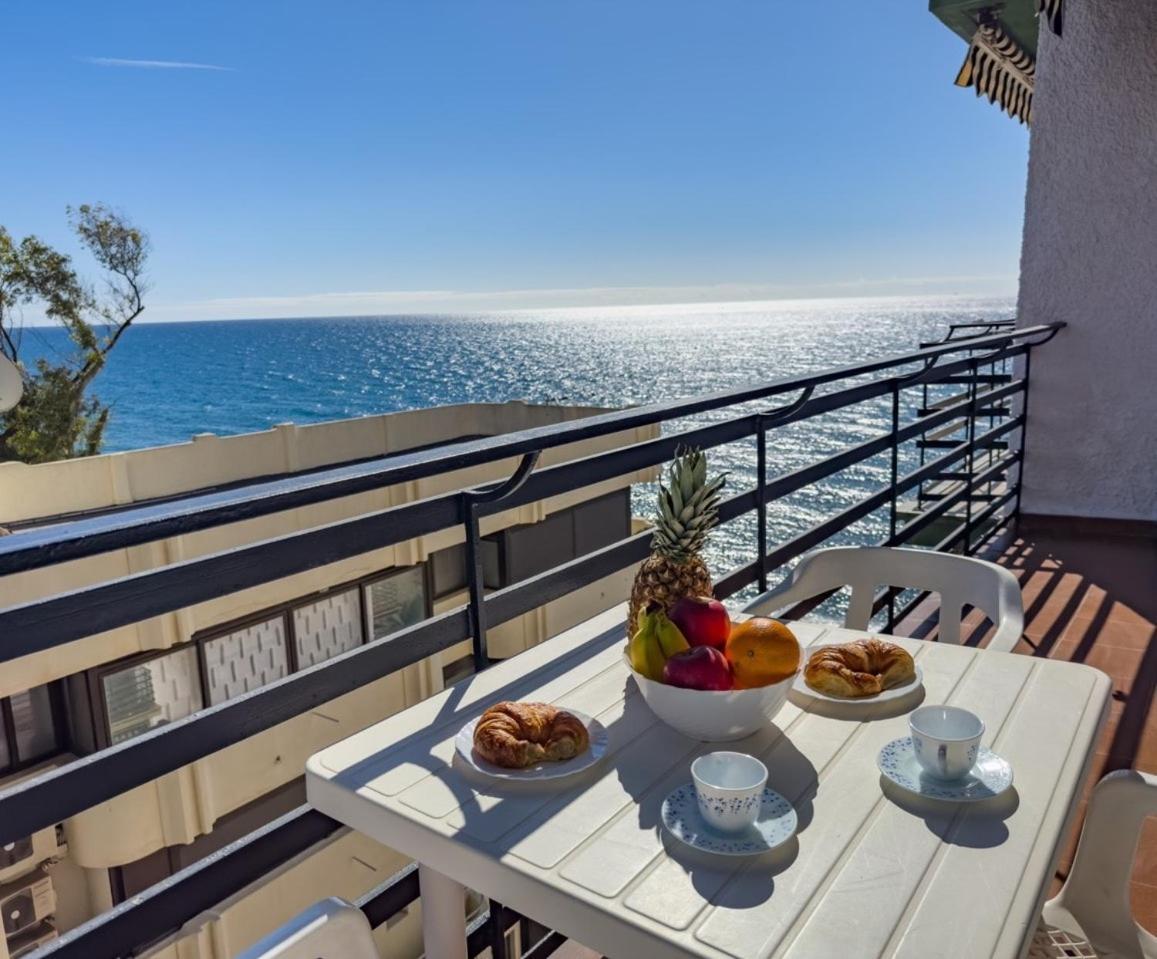 Apartment Mediterraneo 6 9 Charming Beachfront With Stunning Sea Views *